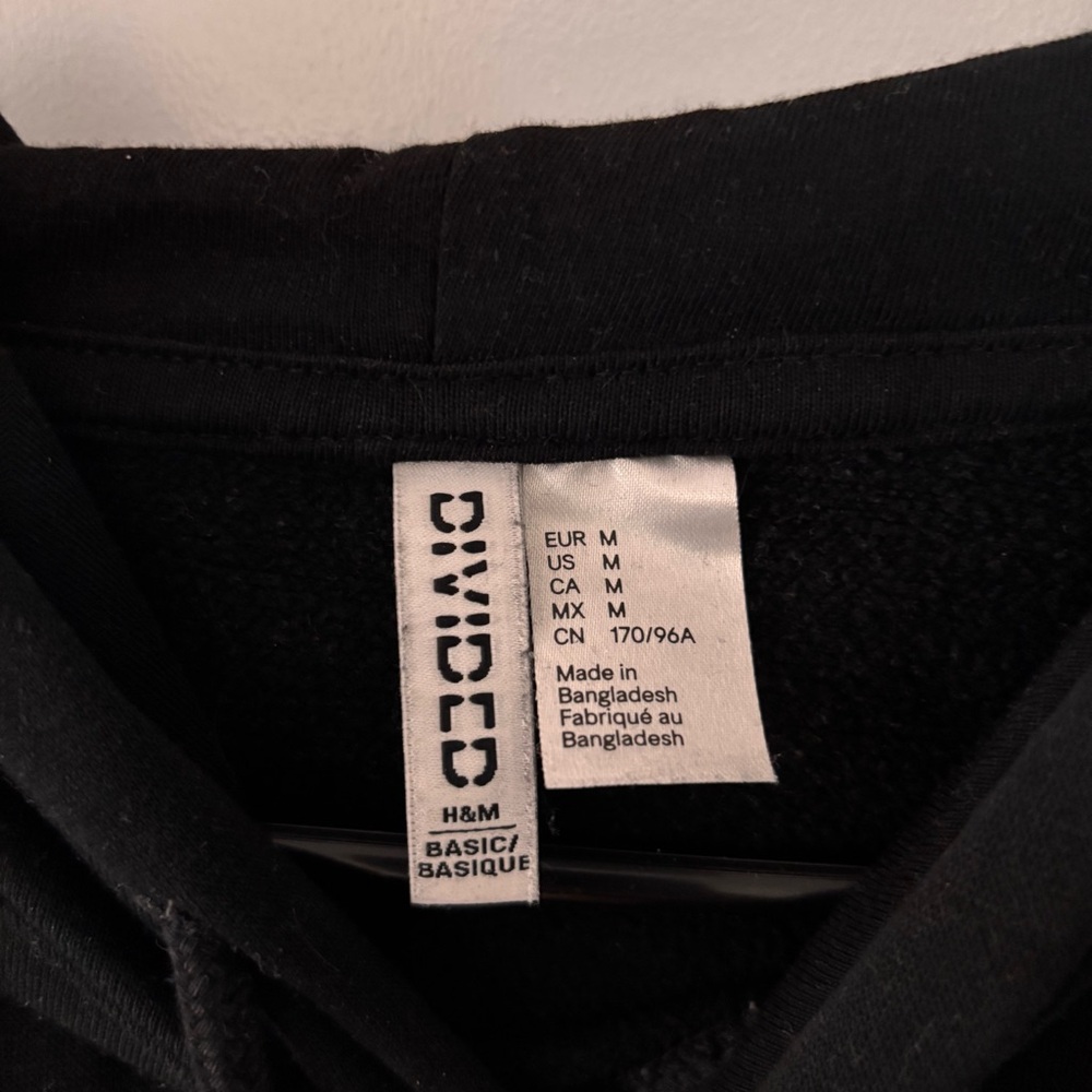 H&M Black Hoodie - Picture 5 of 8